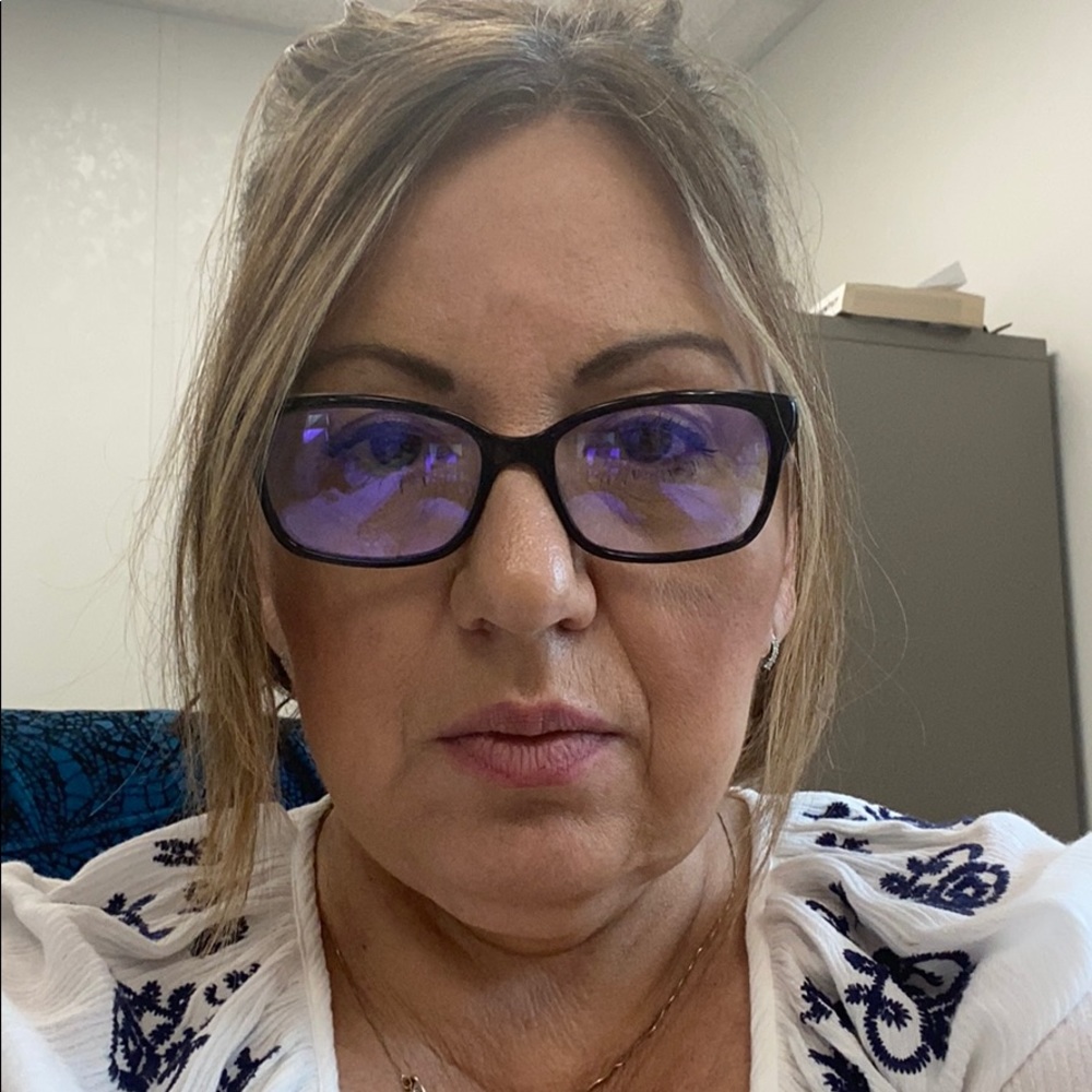 Meet your Posher, Luisa